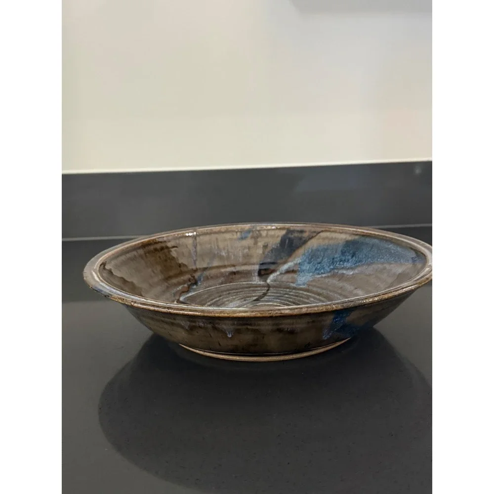 Vtg Studio Pottery Hand‎ Thrown Stoneware Bowl Brown Glaze Spiral Center 11.5